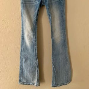 Miss Me Light awash BootCut Jeans